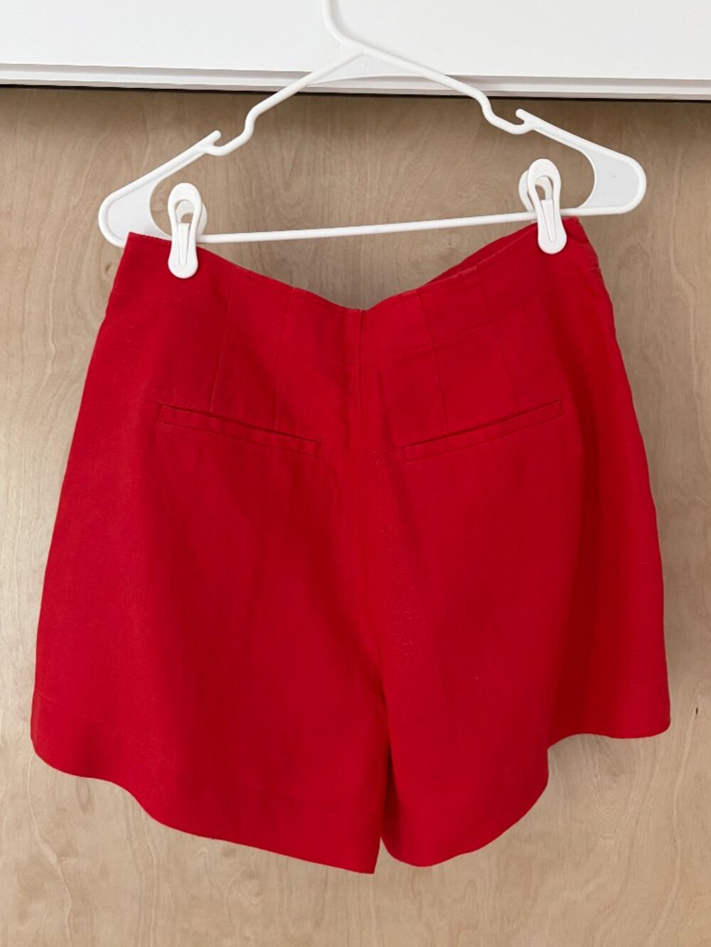 Madewell Linen Clean Button-Tab Shorts - Picture 3 of 4